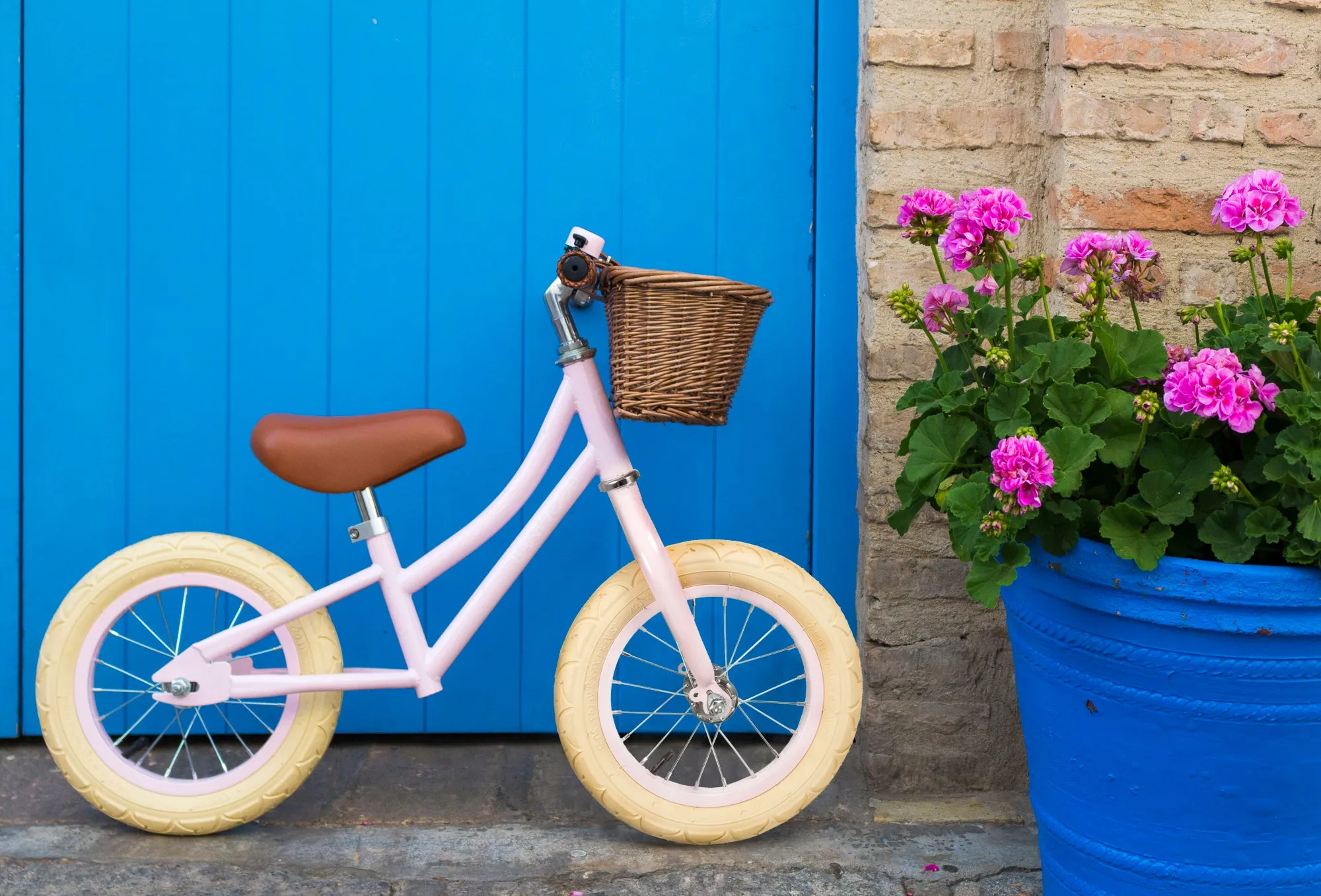 Banwood First Go Balance Bike - Pink