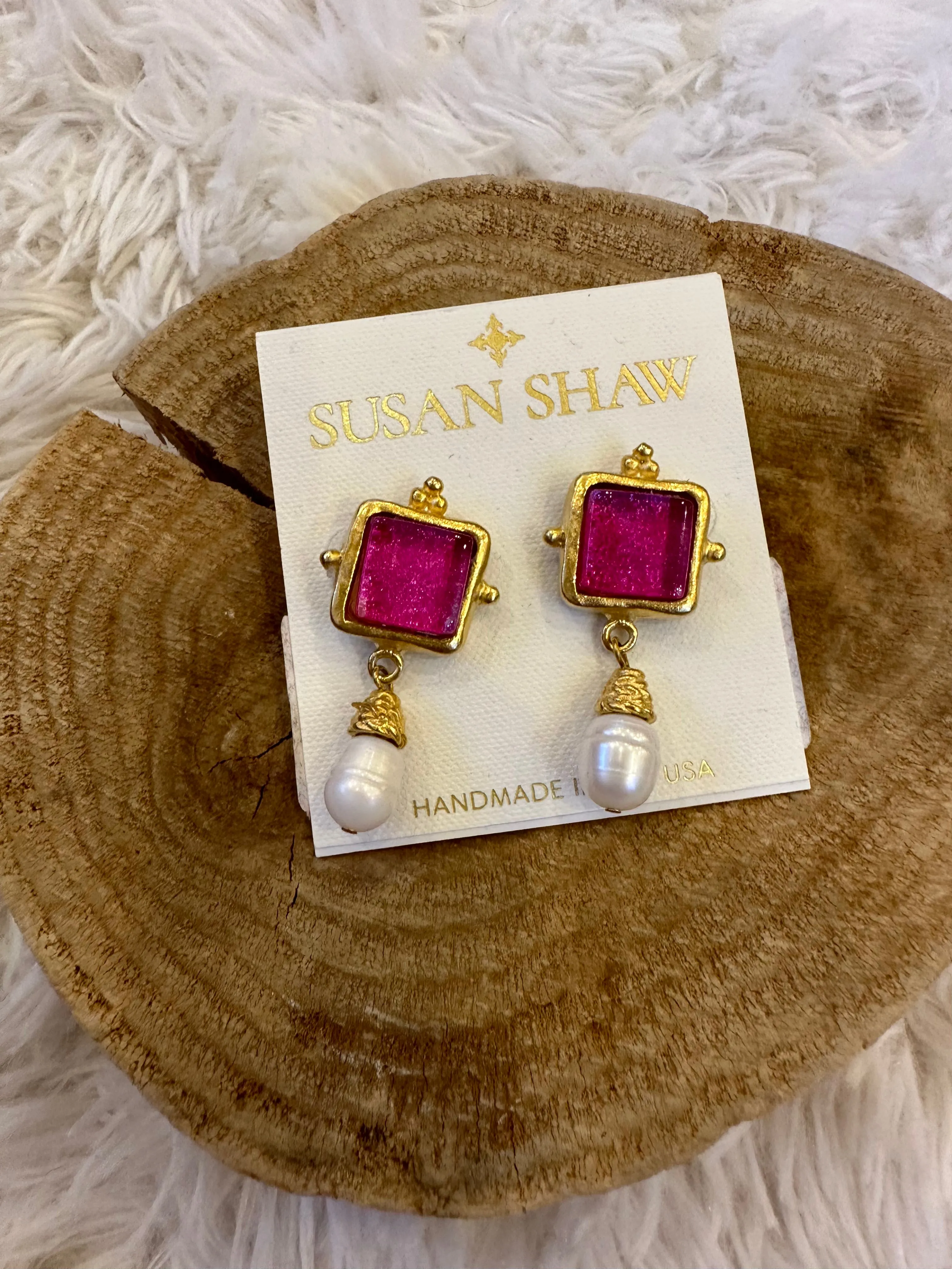 Gold & Fuscia French Glass Pearl Earring