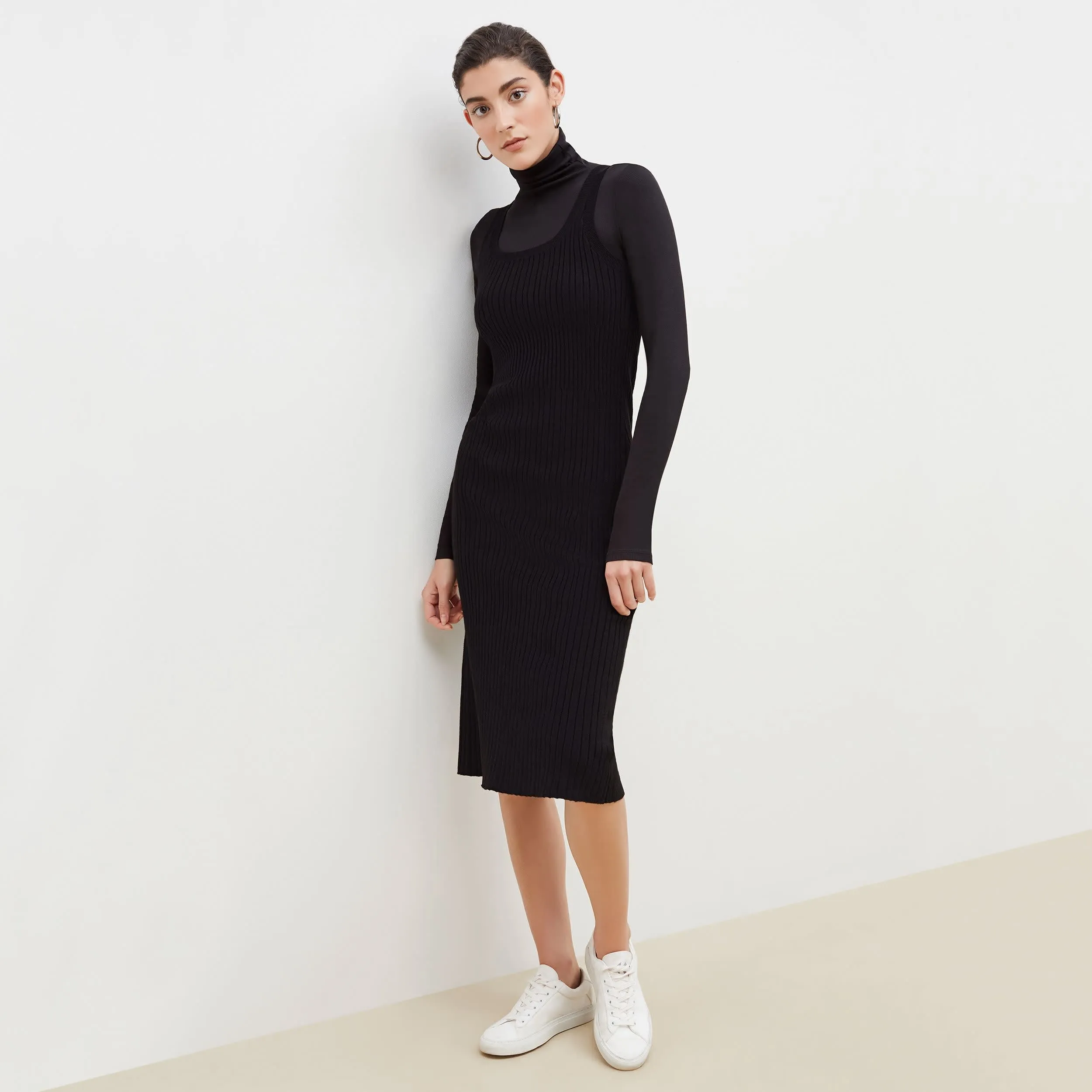 Gwen Dress :: Black