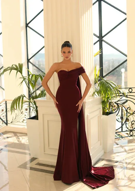 NICOLETTA Valerie Gown - Burgundy